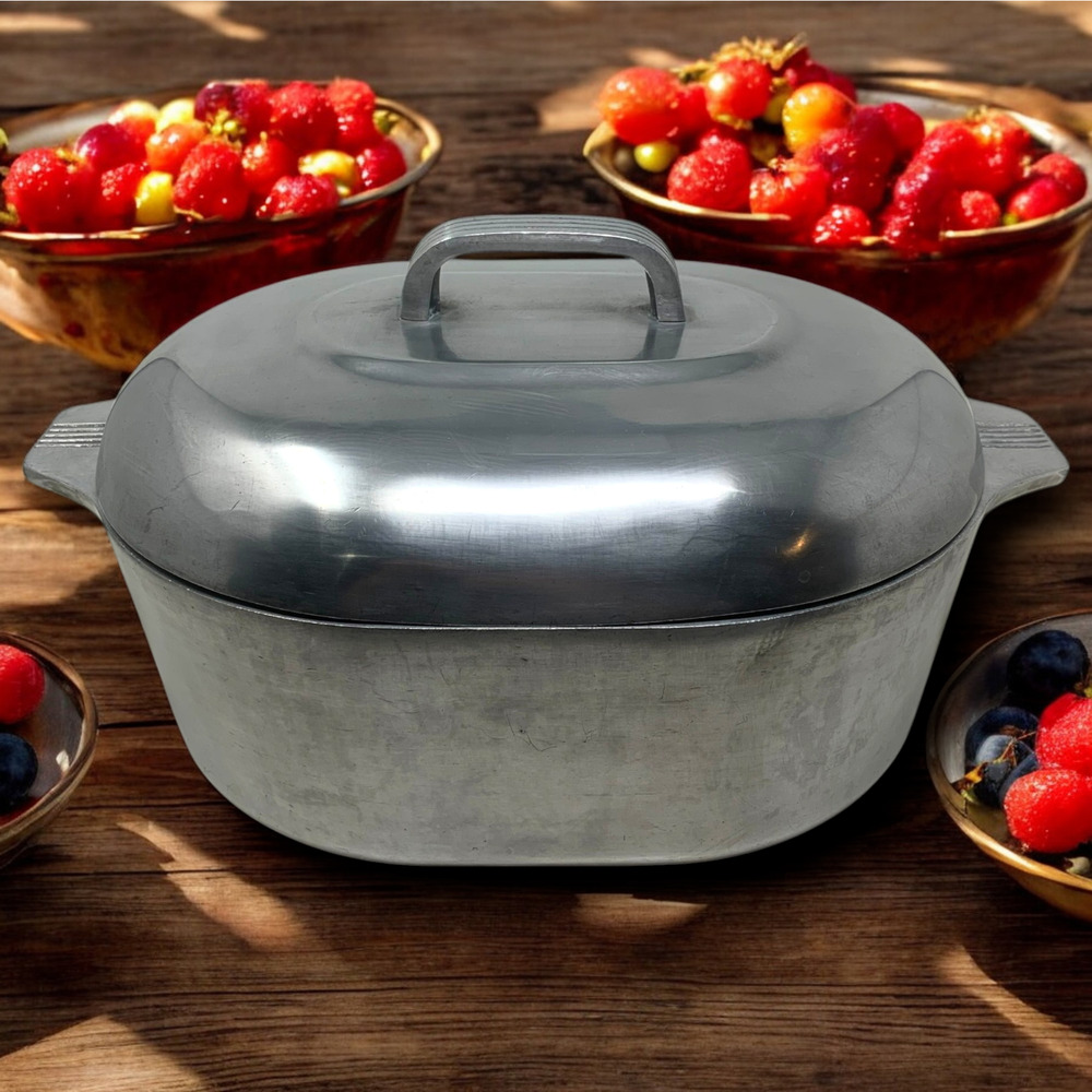 Vintage Magnalite GHC Aluminum 4265 16" 8 Qt Roaster Dutch Oven with Lid USA